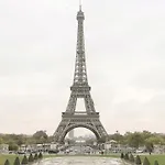 Studio Apartment Near The Eiffel Tower