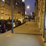Studio Apartment Near The Eiffel Tower